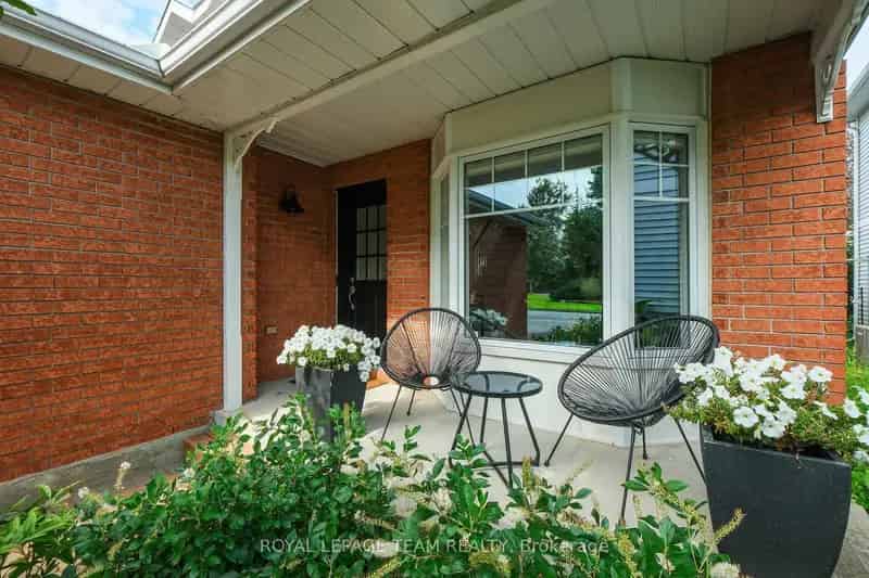 Luxury 3-Bedroom Home with Chef's Kitchen and Finished Basement