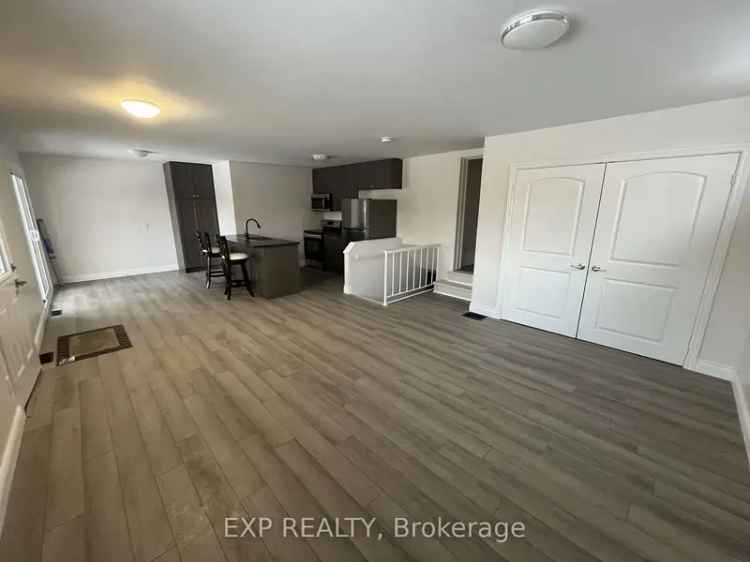 Legal Conforming Triplex 3 Units Newly Renovated