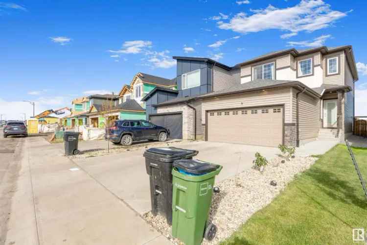 Buy Single Family Home in Edmonton with Modern Features