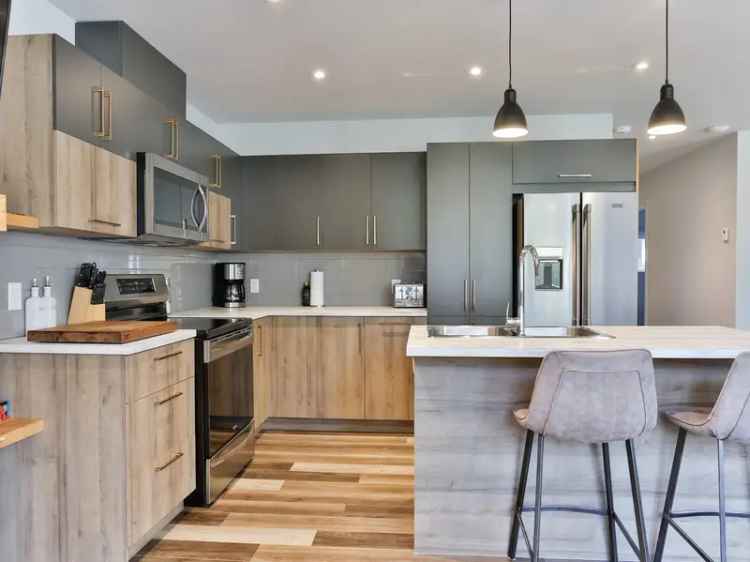 Apartment for rent, 239, Rue des Deux-Montagnes, Bromont - Proprio Direct