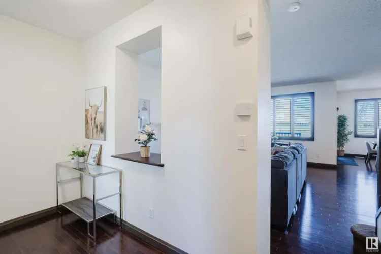 Spacious Jayman Home in Ambleside 2815 sq ft