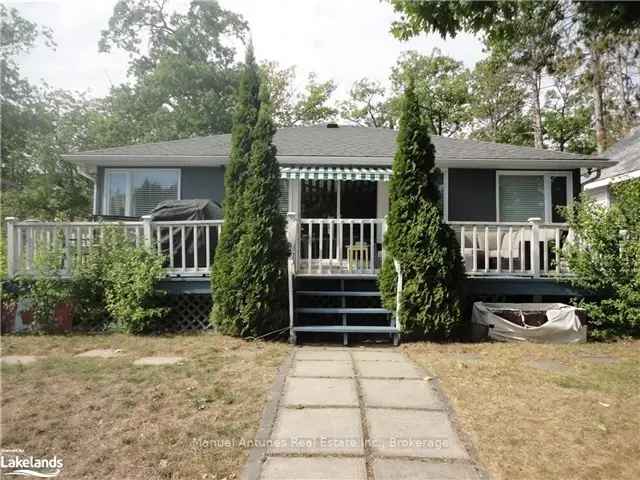 House For Sale in Wasaga Beach, Ontario