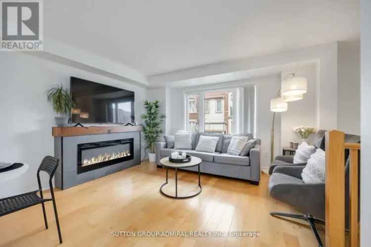 Spacious Modern End Unit Townhouse in Aurora