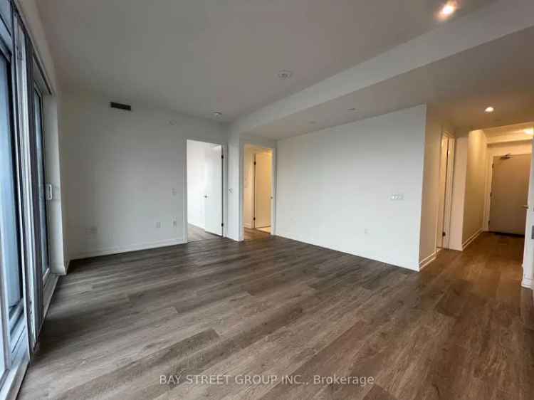 Rent Luxury 2 Bedroom Condo in Toronto with Stunning City Water Views