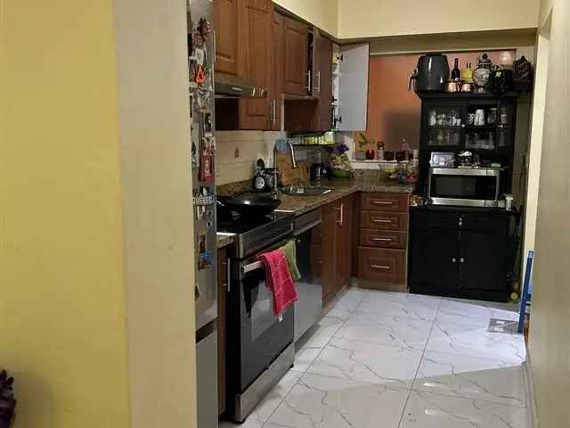 East West Townhouse Huge Kitchen Prime Location Family Professionals