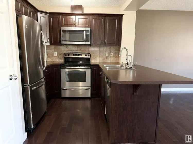 Spacious Half Duplex Near Schools and Parks