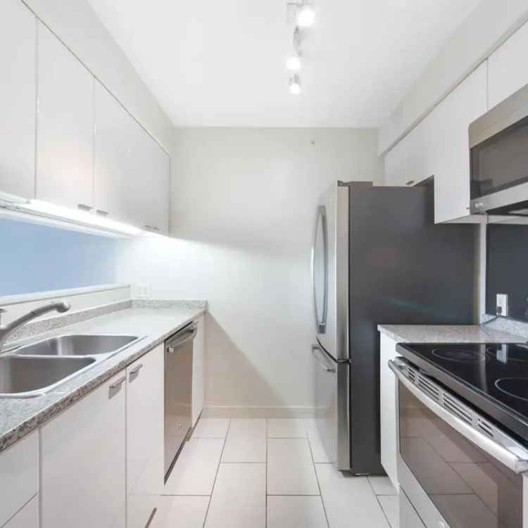 Vancouver Downtown 1 Bed + Den Condo for Sale