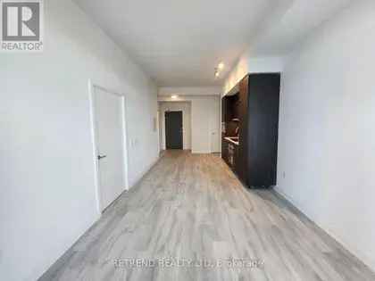 1 room apartment of 351 m² in Toronto