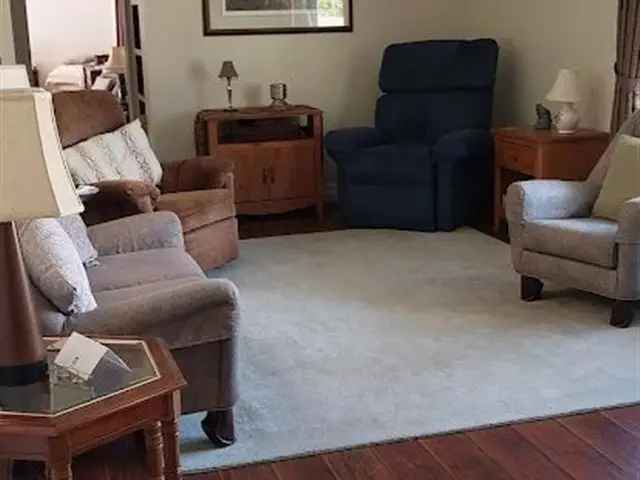 House For Sale in Georgina, Ontario