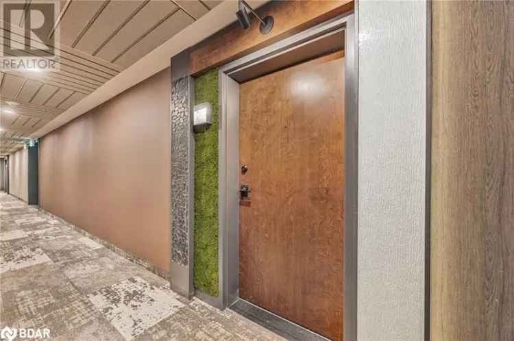 2-Bedroom Barrie Condo - Modern Amenities and 4-Season Balcony