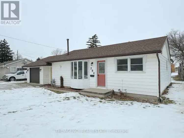 3-Bedroom Bungalow with New Kitchen and Bathroom