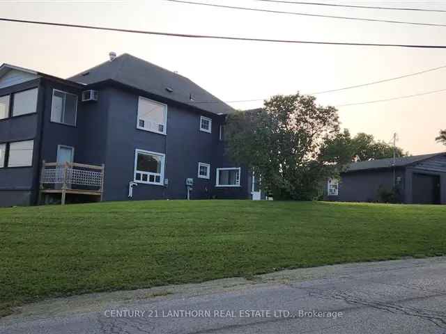 House For Sale in Quinte West, Ontario