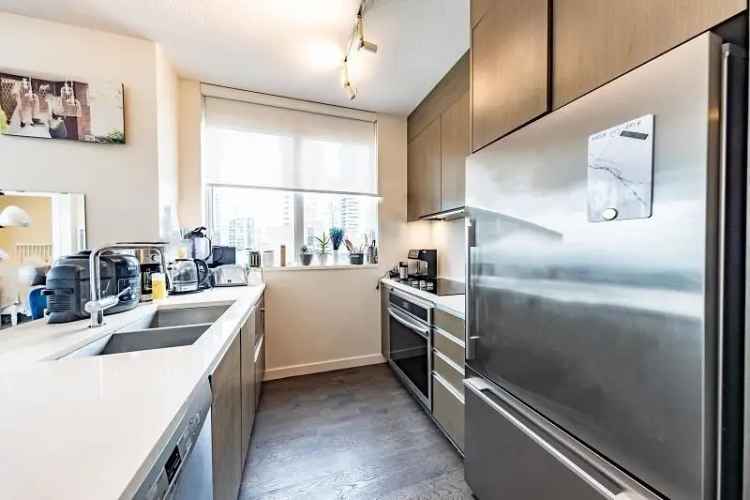 Vancouver West End Condo for Sale 700 sq ft 1 bed Modern City View