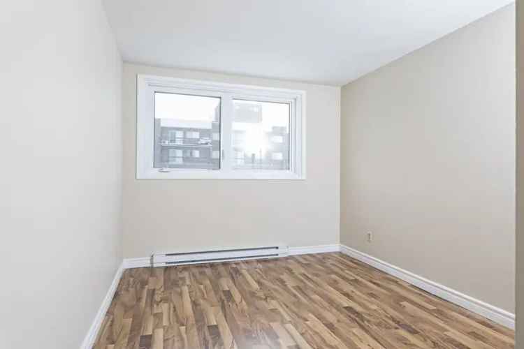 Sherbrooke Apartment Near Cegep - Students & Young Professionals