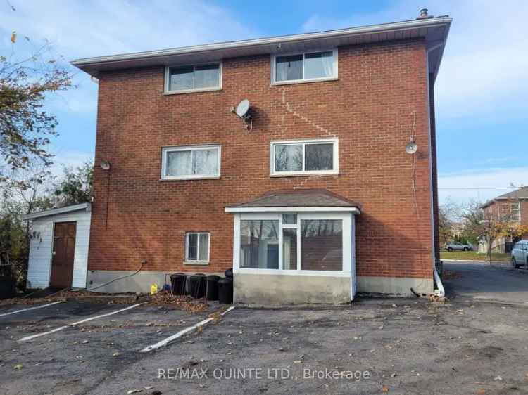 House For Sale in Belleville, Ontario