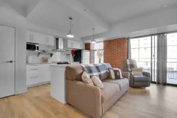 1 Bedroom Condo Near Bank Street Luxury Living