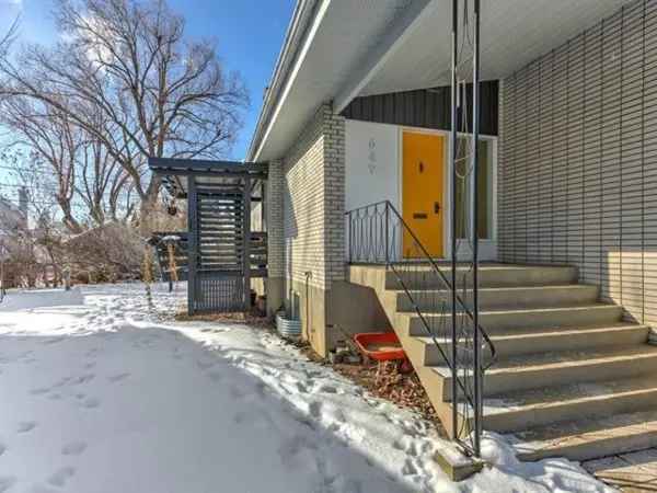 Bungalow for Sale in Montérégie