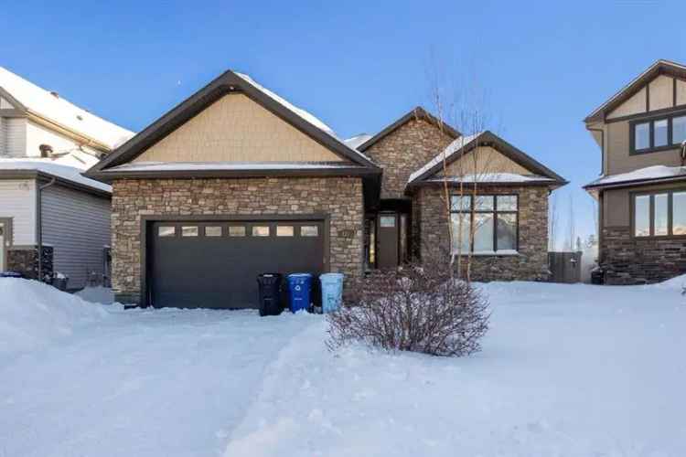 Executive Bungalow near Birchwood Trails