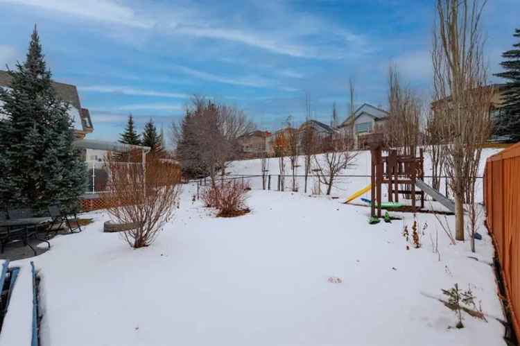 House For Sale in Calgary, Alberta