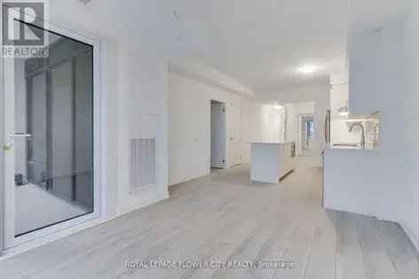 2 Bedroom 92m² Mississauga Apartment Near Clarkson GO