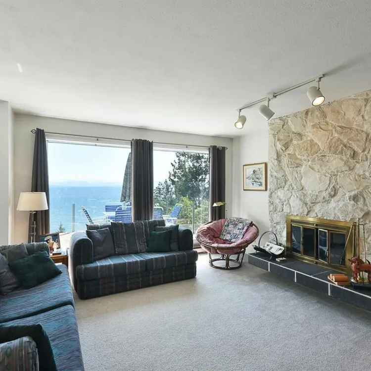 Sechelt Waterfront Home Ocean Views Family Retreat