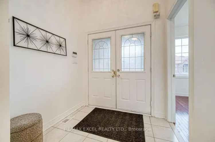 Elegant 4 1 Bedroom Detached Home in Greensborough Markham