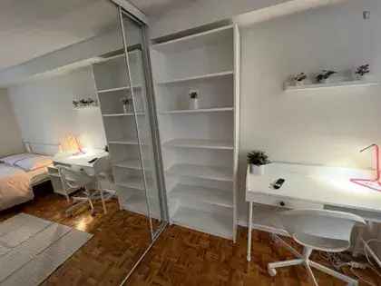 3 rooms apartment of 408 m² in Toronto