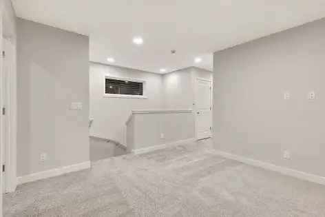 3 rooms apartment of 139 m² in Calgary