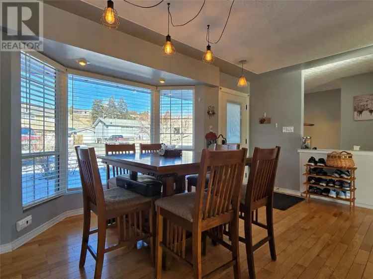 Beautiful Bungalow with Breathtaking Views in Ashcroft BC