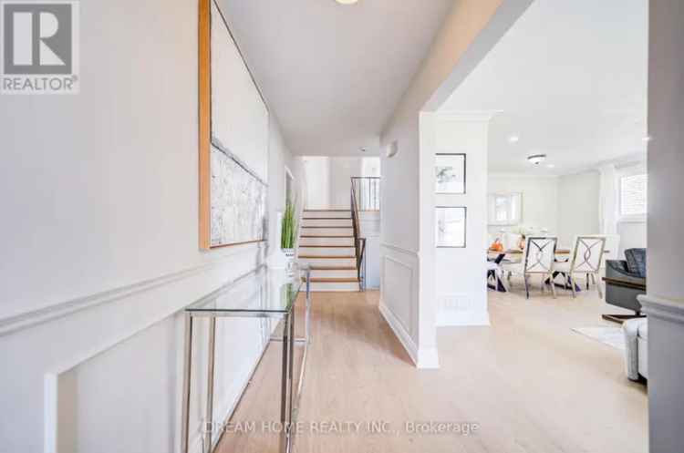 Fully Renovated 4-Bedroom Backsplit in Central Mississauga
