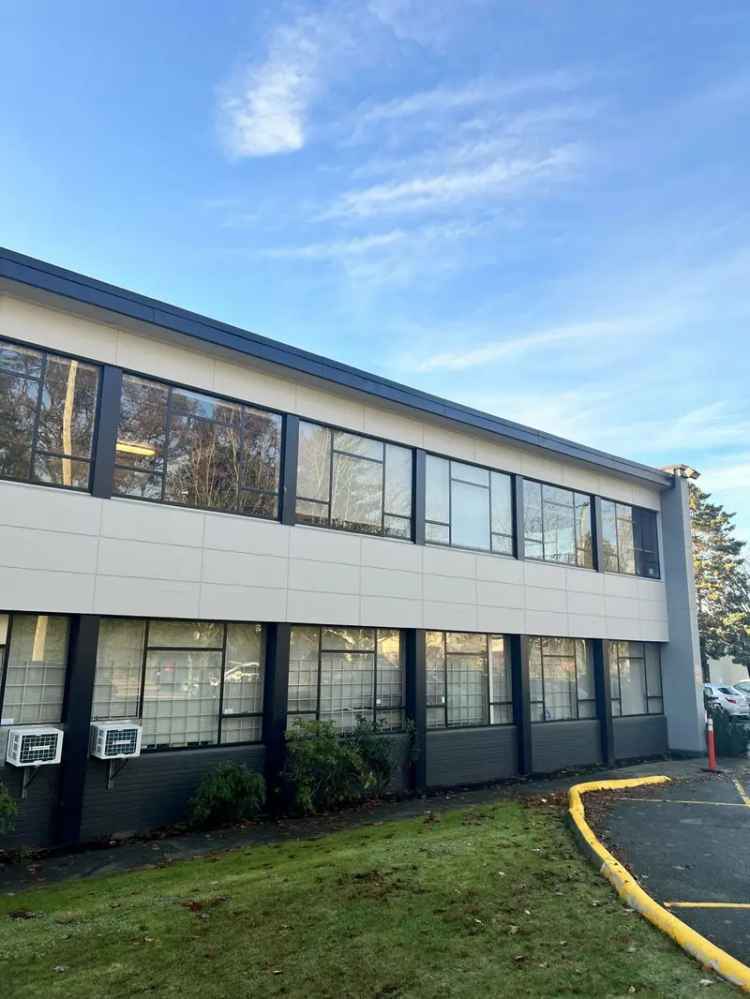 Office building For Rent in Burnaby, British Columbia