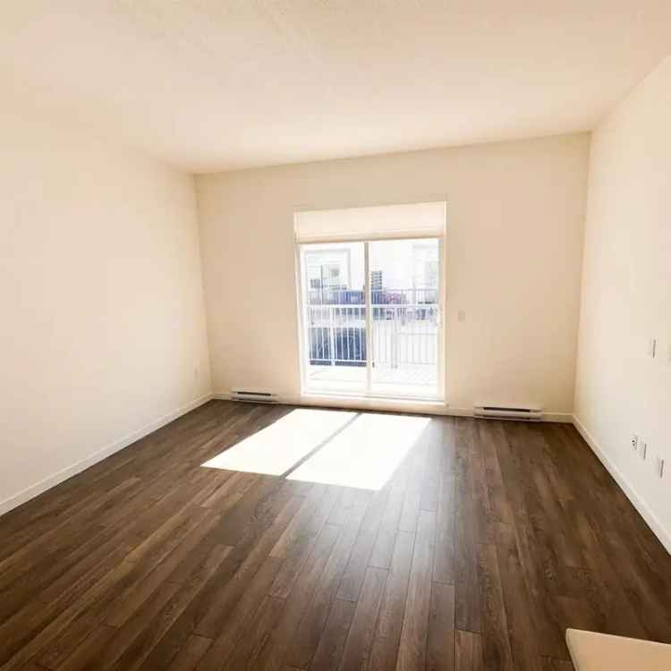 4 Bed 4 Bath Townhouse For Sale Near Skytrain