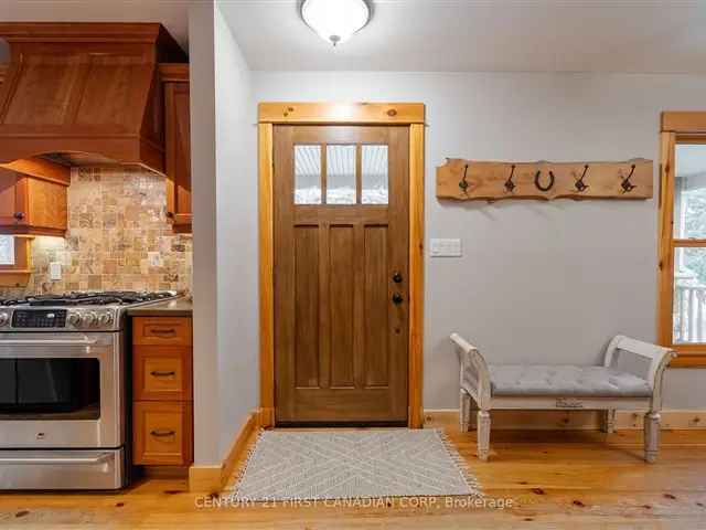 House For Sale in Strathroy-Caradoc, Ontario