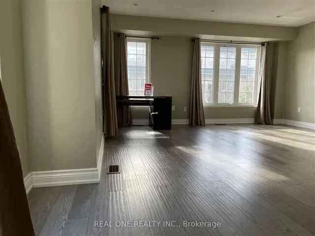 Townhouse For Rent in Mississauga, Ontario