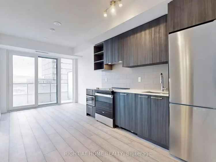 Rent New Duo Apartment with Balcony in Canada