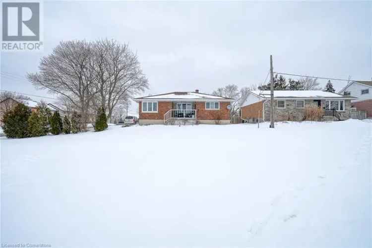 House For Sale in 753, Parkinson Road, Woodstock, Ontario