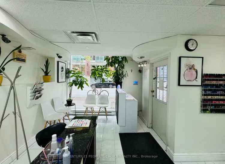 Commercial For Sale in Toronto, Ontario