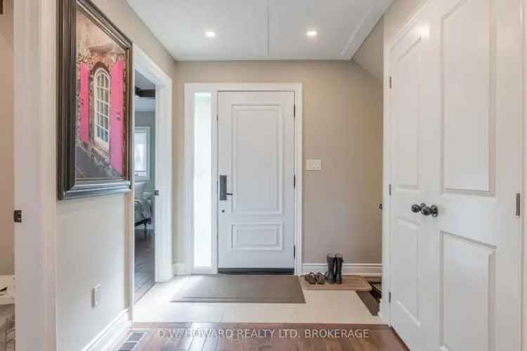 Bay Beach Home: Custom Built, Walk to Crystal Beach