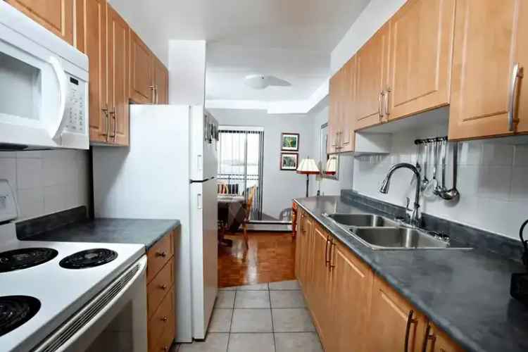 Rent Apartment in Sudbury with Lakefront Access and Modern Features