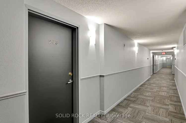 1-Bedroom Condo in Ottawa - Freshly Painted, Move-In Ready