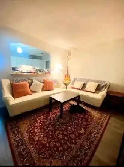 Albert Park Furnished Room Rental Female Only