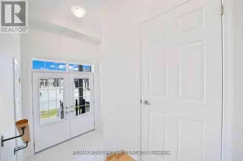 3 Bedroom Townhouse For Sale In Whitby