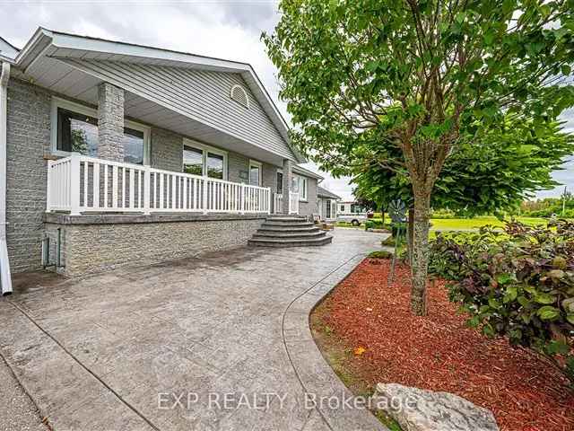 Spacious 3-Bedroom Home with Airstrip and Barn Ideal for Enthusiasts