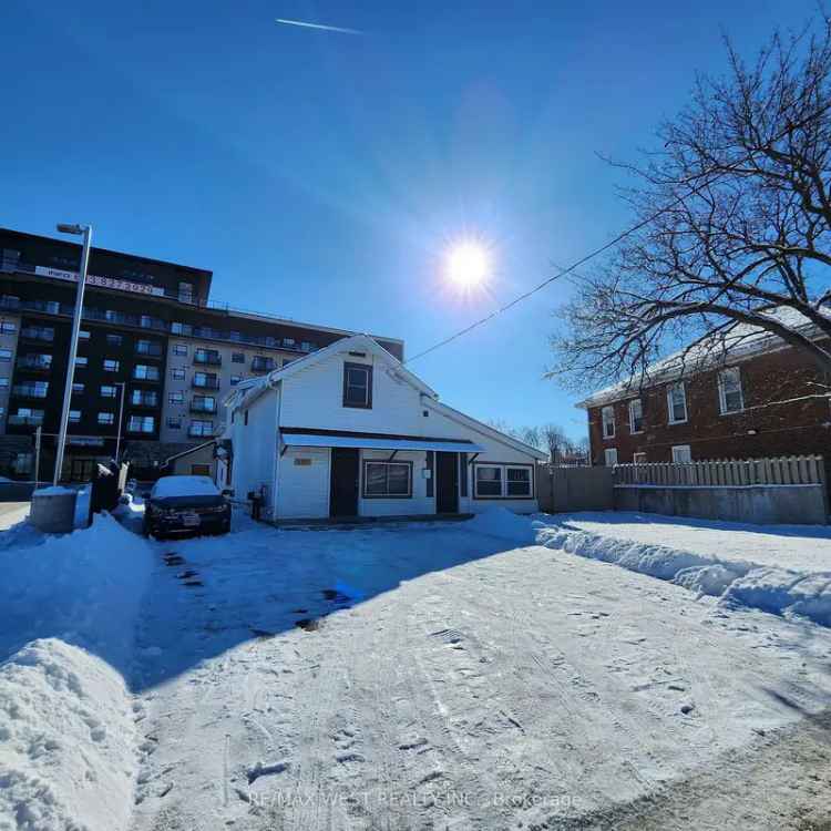 Huge Investment Opportunity Near Loyalist College