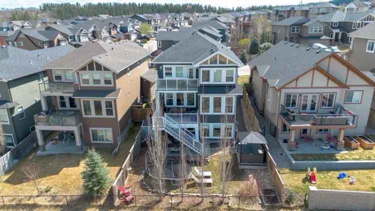 Stunning 2-Storey Walkout Home with Panoramic Views