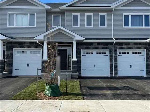 Townhouse For Sale in Greater Napanee, Ontario