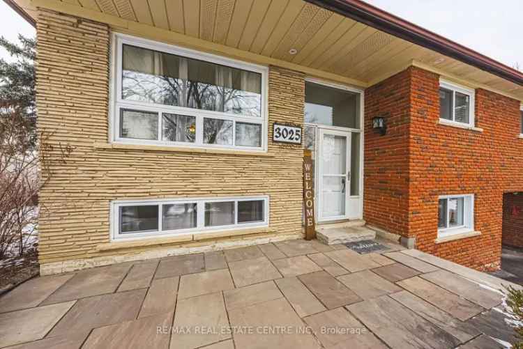 House For Sale in 3025, Ballad Drive, Mississauga, Ontario