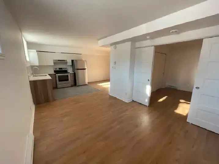 Notre Dame de Grace Apartment Near Monkland