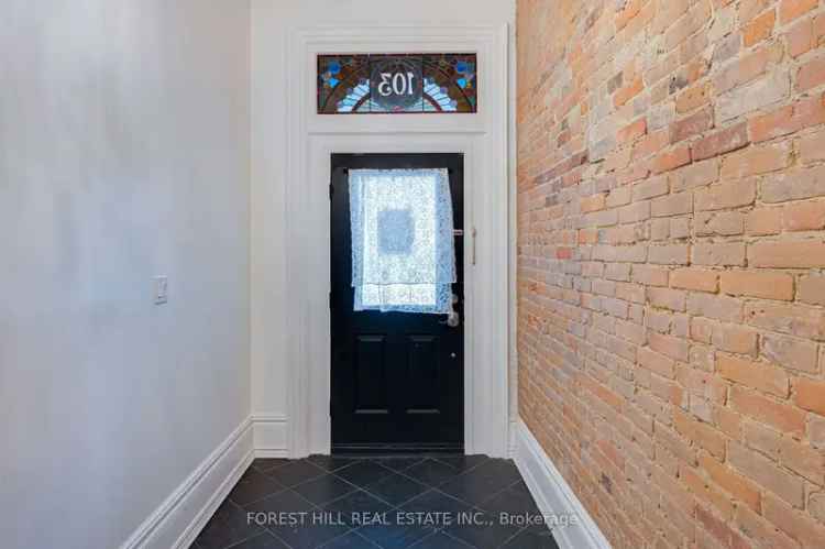 House For Sale in Toronto, Ontario