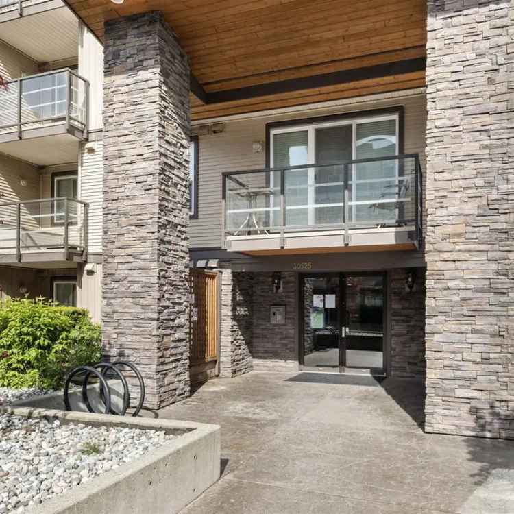 2 Bed 2 Bath Condo for Sale Near Highstreet